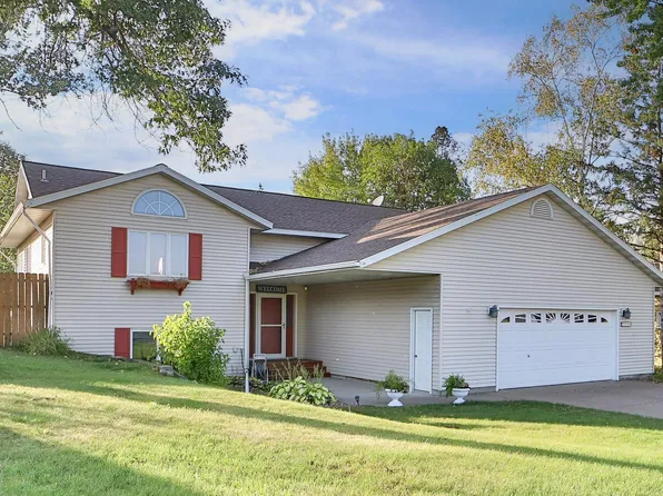 308 9th St SE, Little Falls, MN 56345