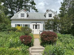 14 Pond St, Orono, ME 04473