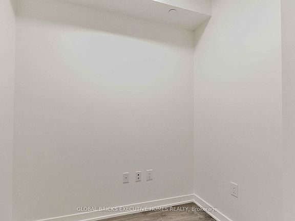 2nd image of 20 Richardson St #2603