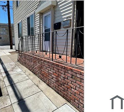 1st image of 836 Barneveld Ave