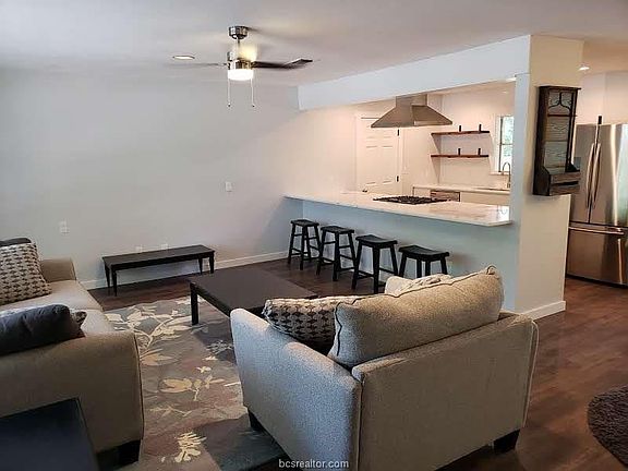 5th image of 1311 Broadmoor Dr