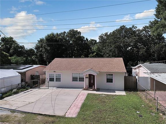 3rd image of 3740 68th Ave N