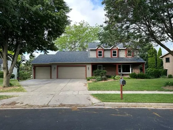 6306 Mourning Dove DRIVE, Mcfarland, WI 53558