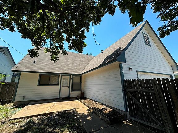 4th image of 1805 Greenlawn Blvd
