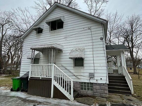 3rd image of 75 Dewhurst Ave