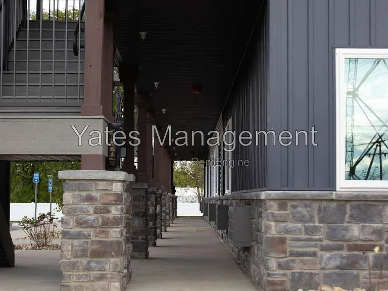 411 W McPherson Ave #203 — Photo 29