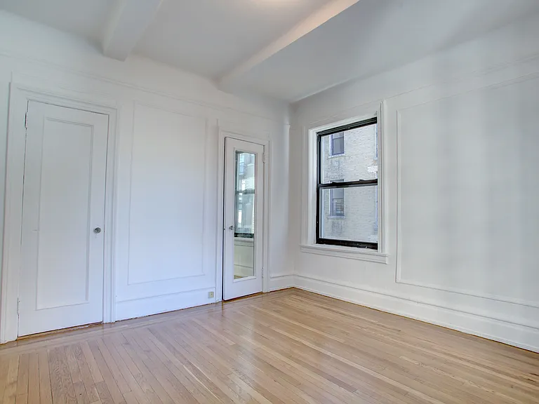 315 W 102nd St #7D — Photo 3