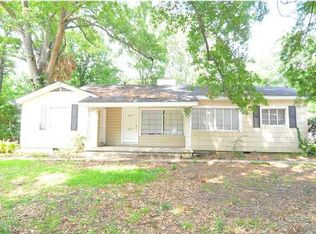 4600 Meadowridge Dr, Jackson, MS 39206