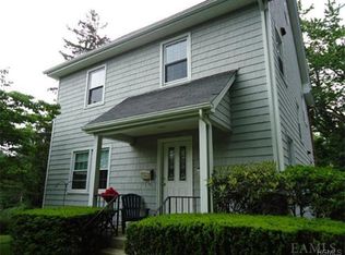 123 Valley Rd APT M, Katonah, NY 10536