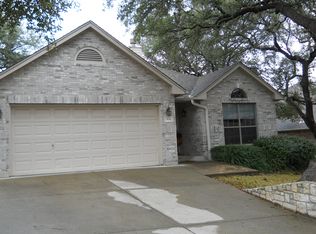 304 Heritage Hills Dr, Fredericksburg, TX 78624