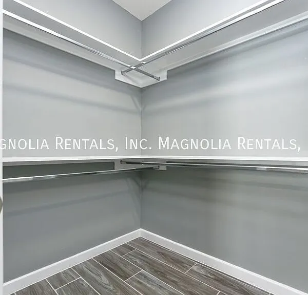 204 Lauryn Dr #1 — Photo 9