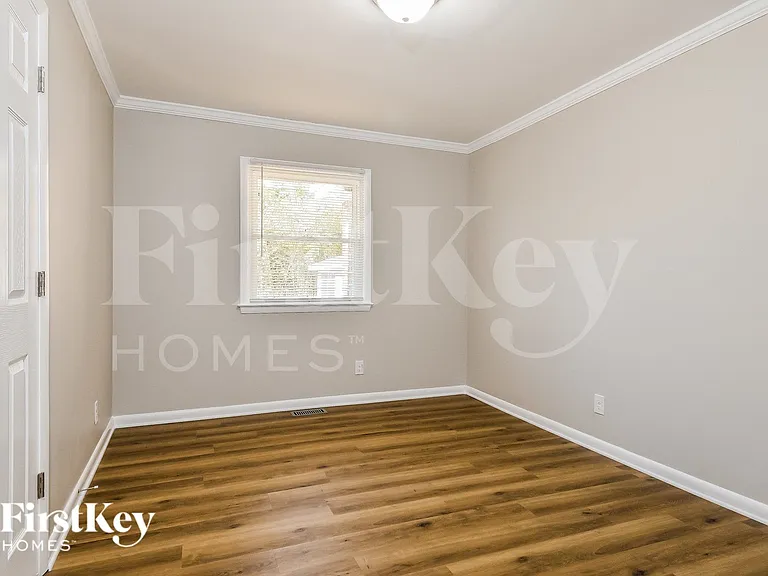 2703 Wynnewood Dr — Photo 8