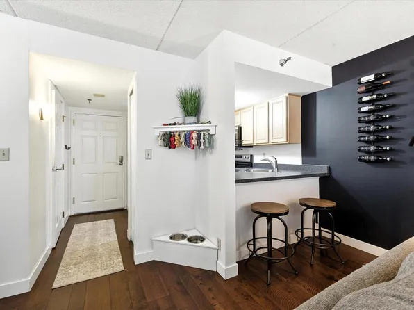 270 East Highland AVENUE #244, Milwaukee, WI 53202