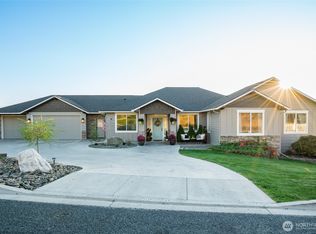 12 Elizabeth Ct, Wenatchee, WA 98801