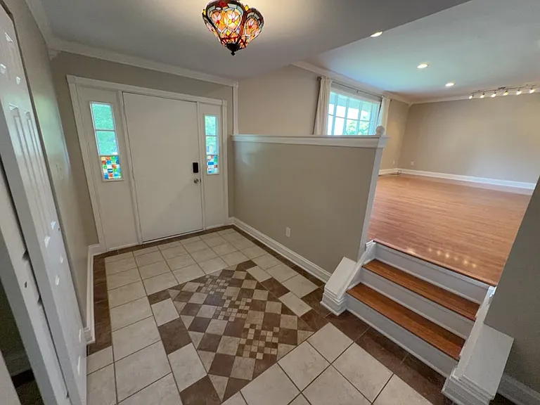 6862 N Windwood Dr W — Photo 2