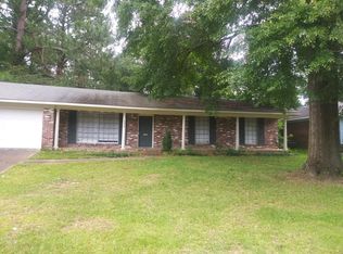 3350 Fleetwood Dr, Jackson, MS 39212