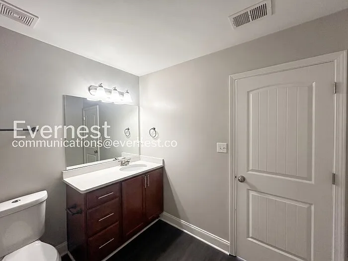 3229 Earlcastle Dr — Photo 17