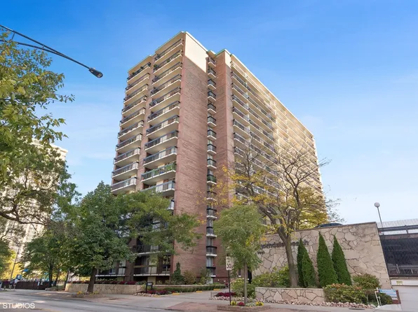 5901 N Sheridan Rd APT 8K, Chicago, IL 60660