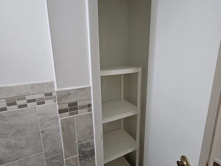 90 Harvey Ave #1 — Photo 29