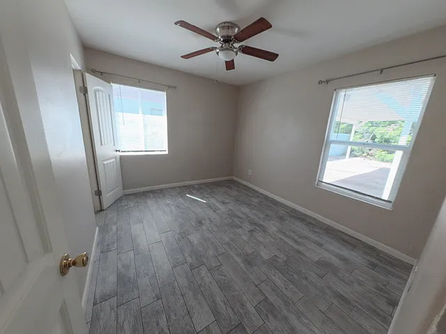 756 E University Dr — Photo 8