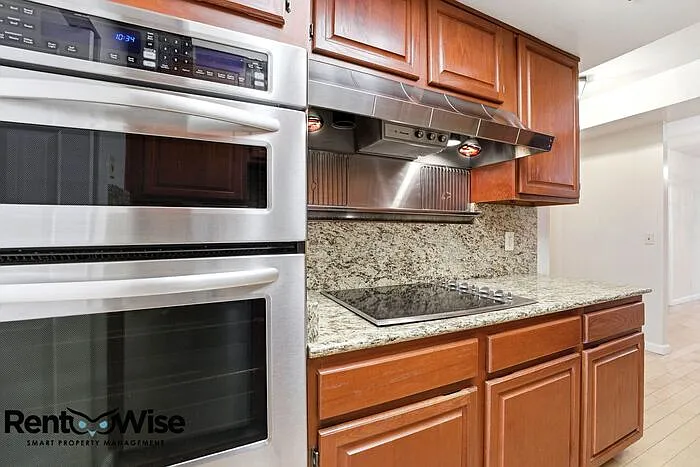 555 Laurel Ave #303 — Photo 19