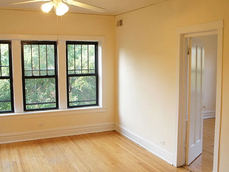2516 N. Kedzie LP — Photo 41