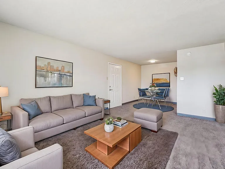 1 Bed, 1 Bath