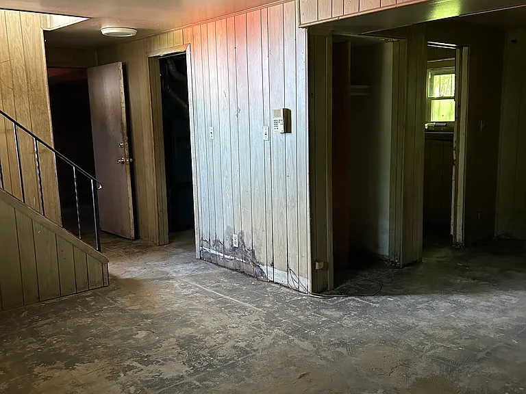 Titan Dr — Photo 12
