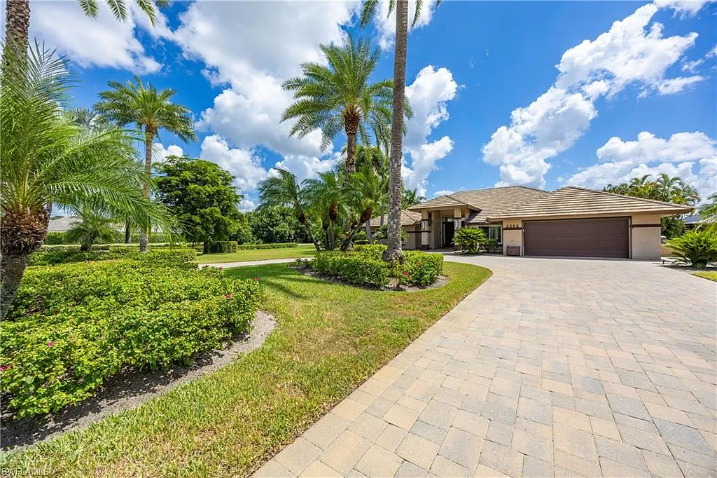 3 bed, 2.0 bath, 2526 sqft, $11,000 — Photo 3
