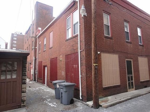 2nd image of 748 Willow St