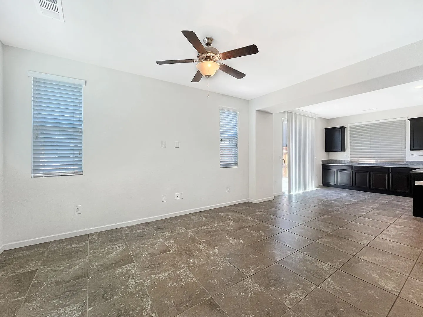 Super Desirable Wingfield Springs Single-Story 3 Bd 2-Car Garage — Photo 4