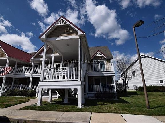 2nd image of 9709 Village Ln #9705CP