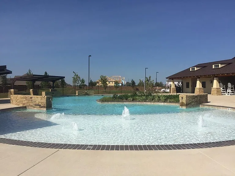 7843 Wyndham Harbor Ct — Photo 31