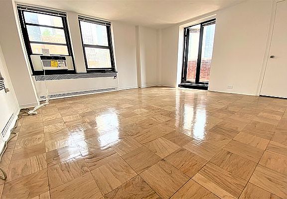 3rd image of 108 E 38th St #14001