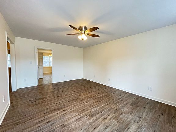 3rd image of 101-123 Brookside Ln #119