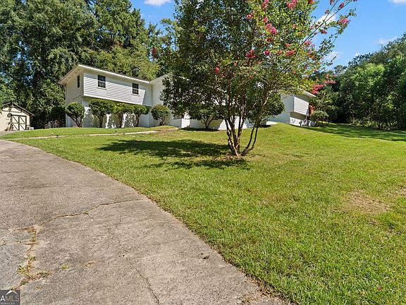 3rd image of 1695 Briarcliff Rd