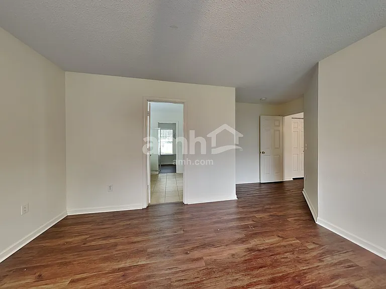 200 Revis Creek Ct — Photo 10