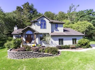 150 Hoff Ln, Coon Valley, WI 54623