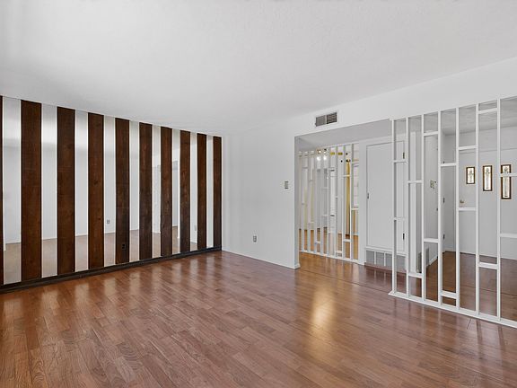 2nd image of 857 Camino Consuelo