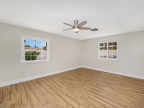 3rd image of 1414 Norman Ave