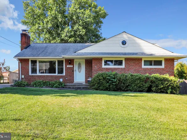 16520 Walnut Hill Rd, Gaithersburg, MD 20877