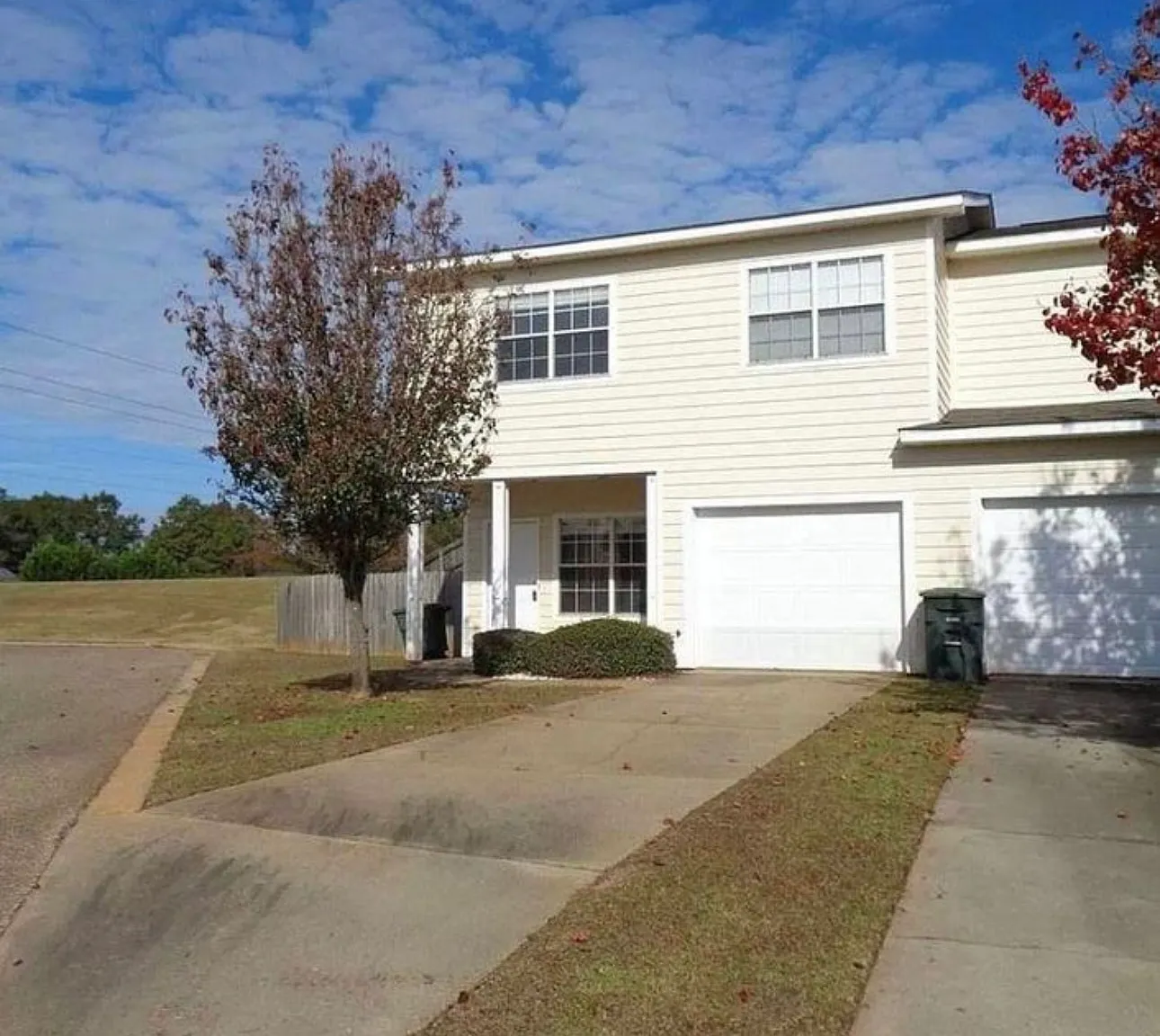 2 bed, 2.5 bath, 1610 sqft, $1,350 — Photo 1