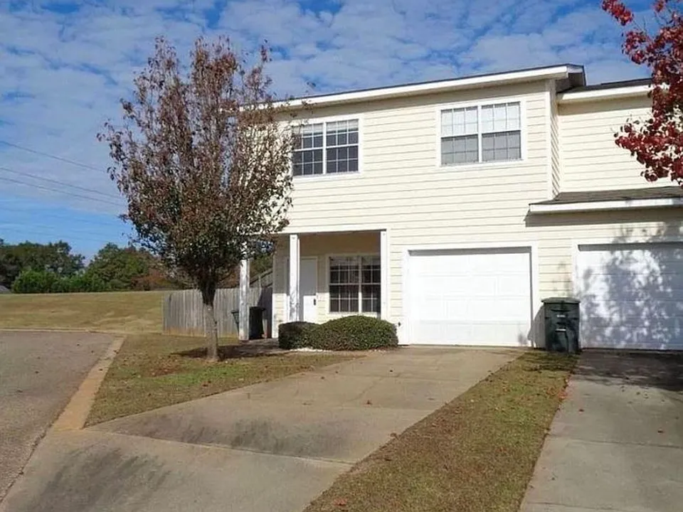 75 Courtyard Way #75