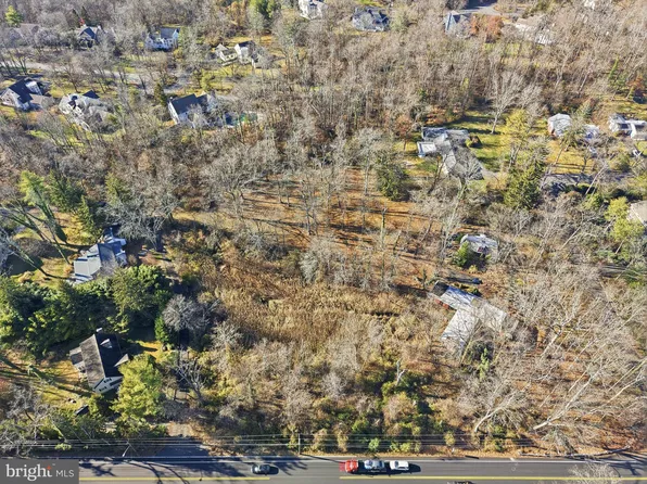 136 Red Hill Rd, Princeton, NJ 08540