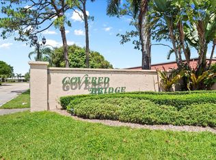 102 Amherst Lane, Lake Worth, FL 33467