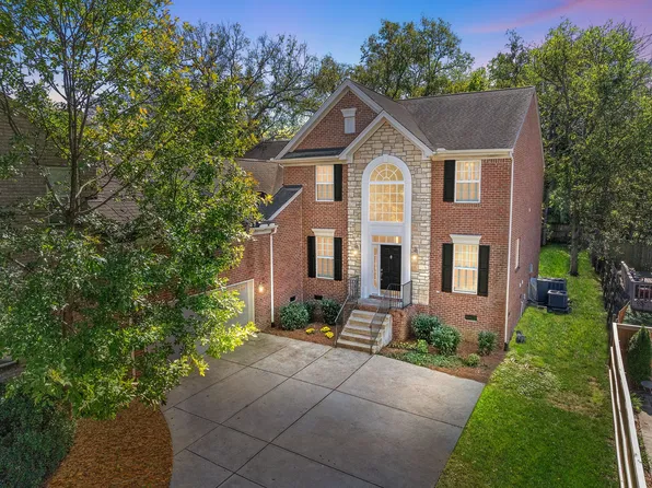 1919B Overhill Dr, Nashville, TN 37215