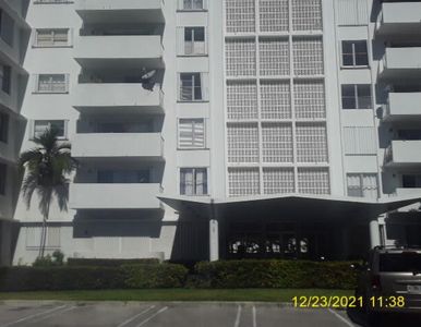 1075 92nd St APT 404, Bay Harbor Islands, FL, 33154