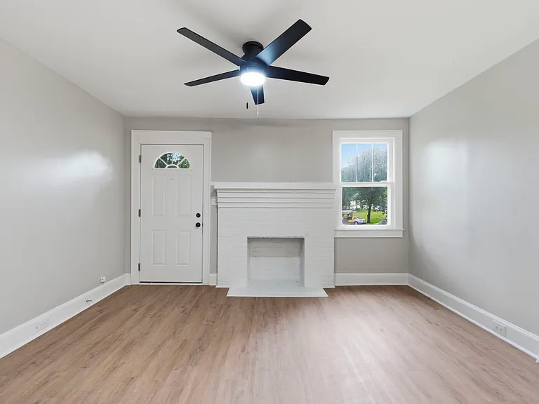 4412 Palmetto Ave — Photo 5