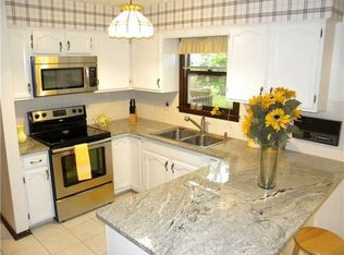 556 Cresswood Pl, Westerville, OH 43081