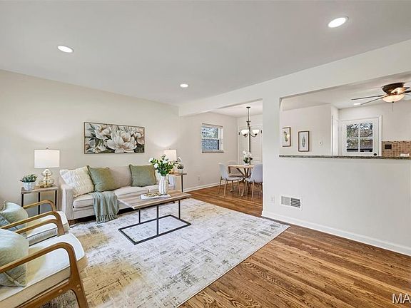 4th image of 218 Hernan Dr